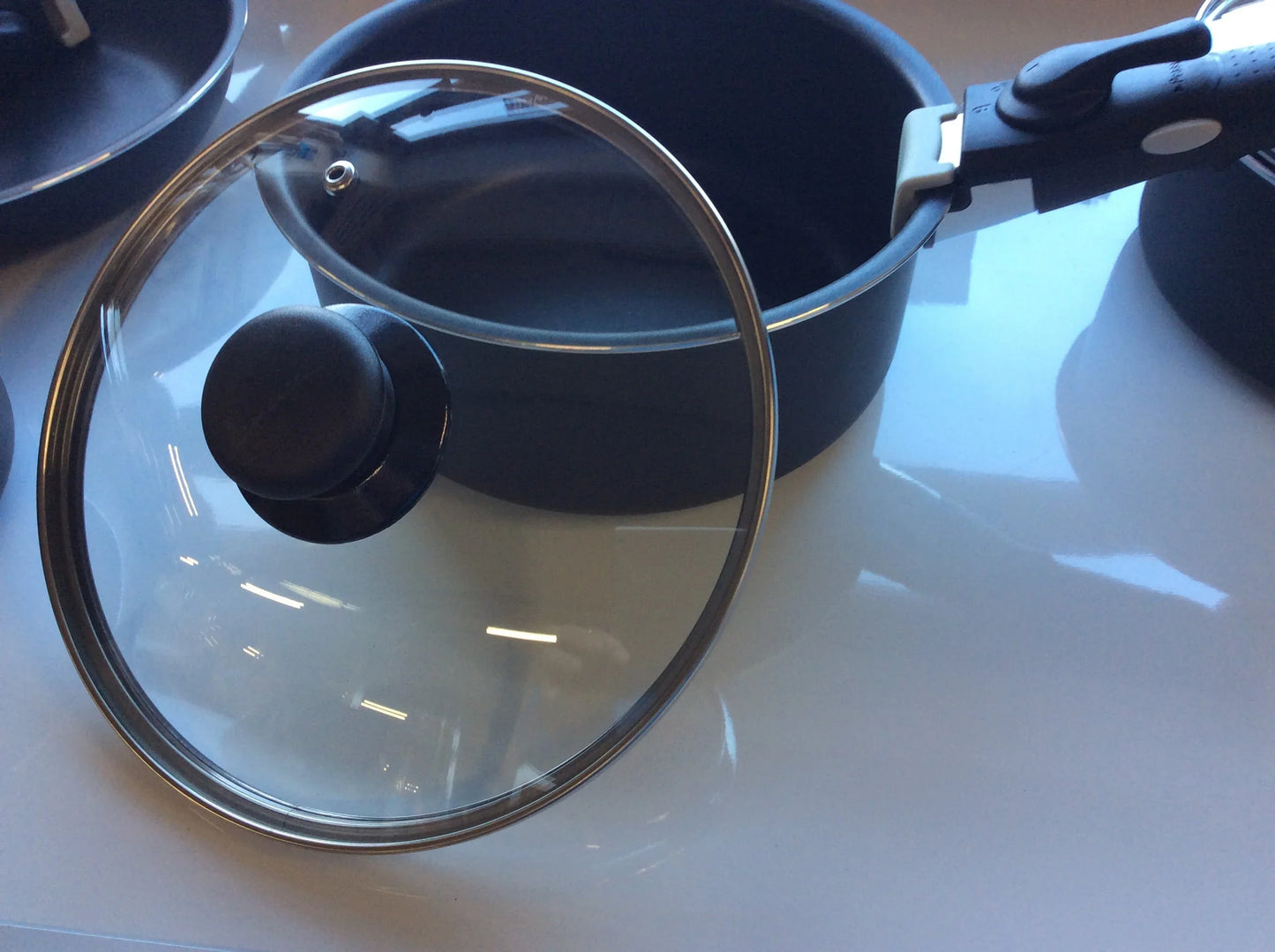 Isabella saucepan frying pan set