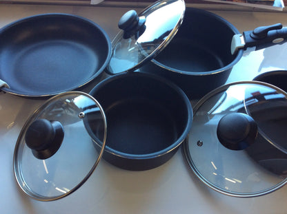 Isabella saucepan frying pan set